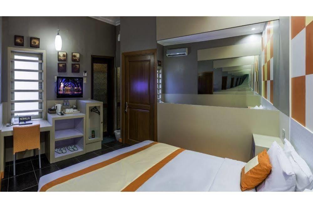 Dhanesvara Holistic Unique Homestay Wonotjolo Exterior foto